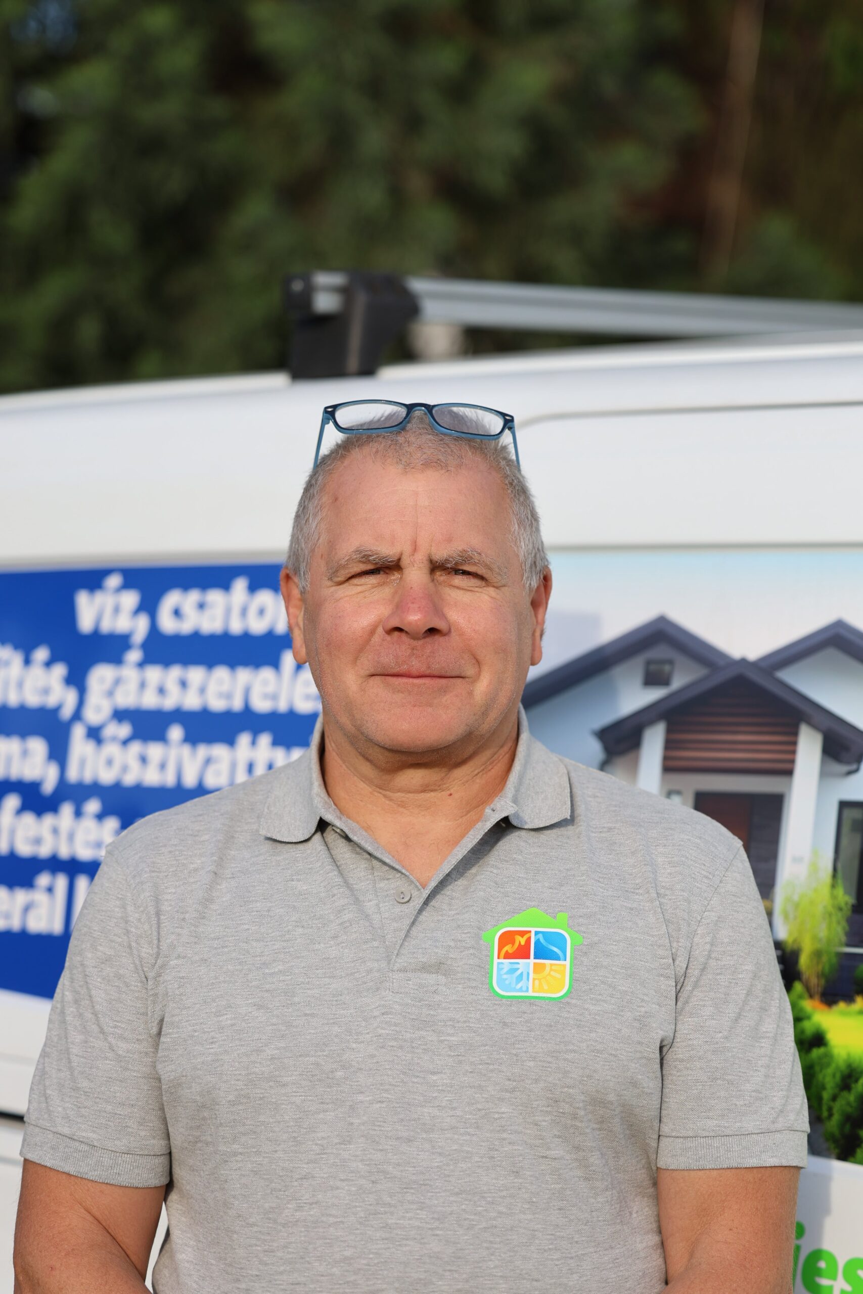 István Min